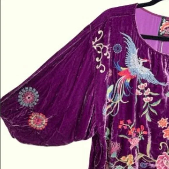 Johnny Was Nikkola Purple Velvet Boatneck Embroidered Blouse Size S - Picture 2 of 9